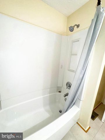 8310 MARY LEE LN, Laurel, MD 20723
