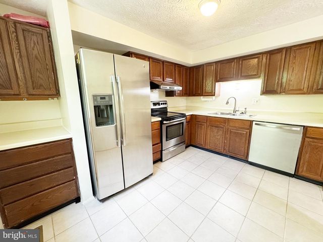 8310 MARY LEE LN, Laurel, MD 20723