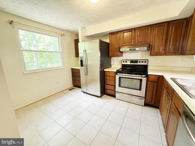 8310 MARY LEE LN, Laurel, MD 20723