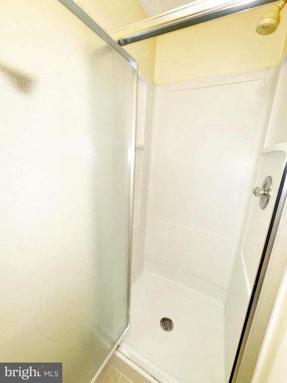 Image 22 of property listing at 8310 MARY LEE LN, Laurel, MD 20723