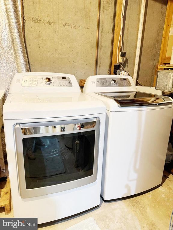 Image 31 of property listing at 8310 MARY LEE LN, Laurel, MD 20723