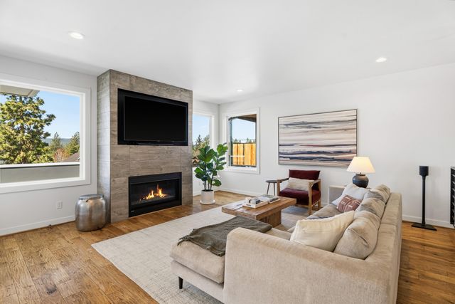 2656 NW Nordeen Way, Bend, OR 97703