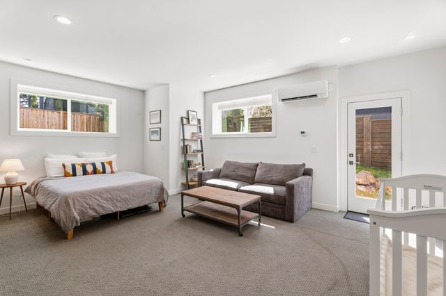 2656 NW Nordeen Way, Bend, OR 97703