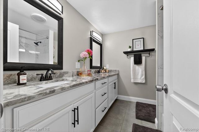 16399 Huff Street, Livonia, MI 48154