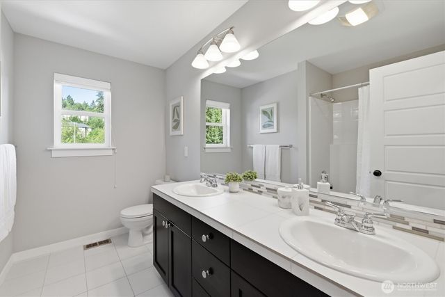 14813 99th Place NE, Bothell, WA 98011