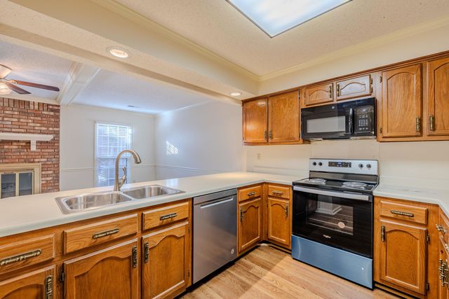 3290 NEIL DR, Bartlett, TN 38134