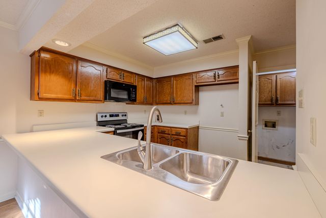 3290 NEIL DR, Bartlett, TN 38134