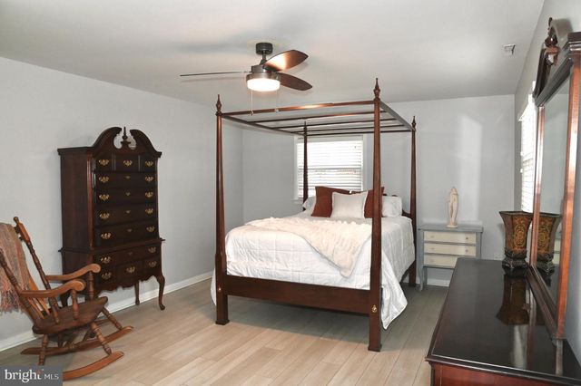 10009 LAURAN PL, Nokesville, VA 20181