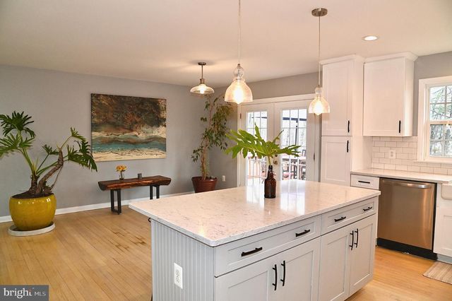 10009 LAURAN PL, Nokesville, VA 20181