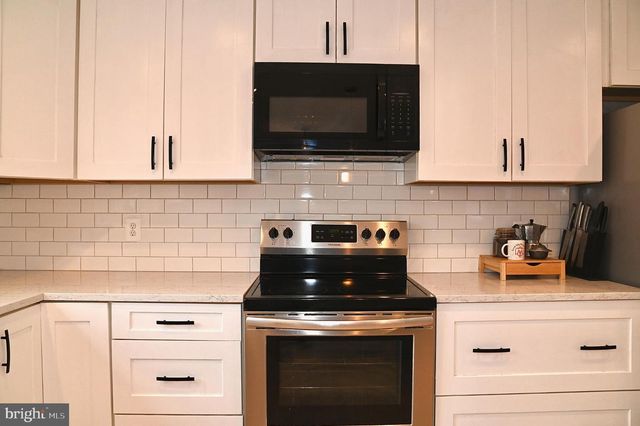 10009 LAURAN PL, Nokesville, VA 20181