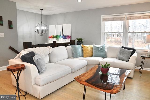 10009 LAURAN PL, Nokesville, VA 20181