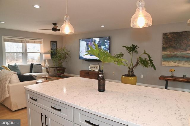 10009 LAURAN PL, Nokesville, VA 20181