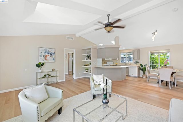 28680 Mercury st, Hayward, CA 94544