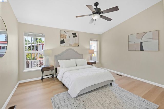 28680 Mercury st, Hayward, CA 94544