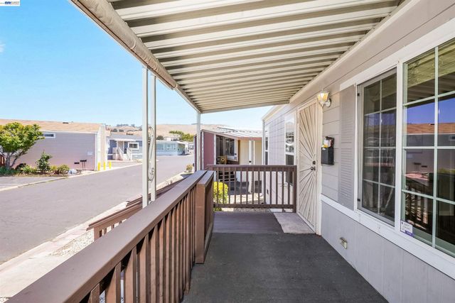 28680 Mercury st, Hayward, CA 94544
