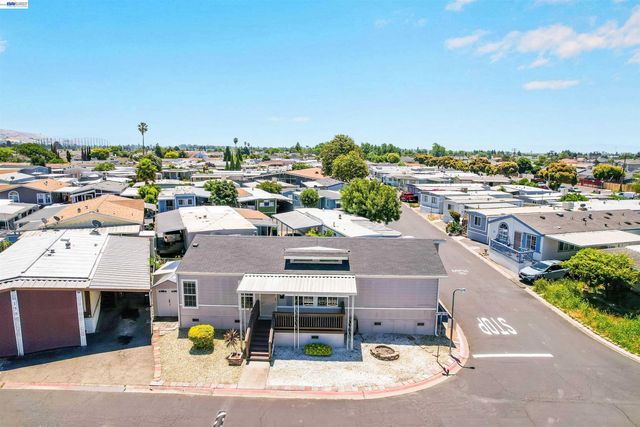28680 Mercury st, Hayward, CA 94544