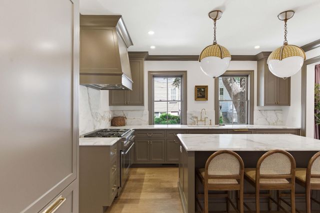 55 Elizabeth Street, Charleston, SC 29403