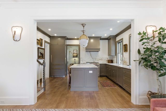 55 Elizabeth Street, Charleston, SC 29403