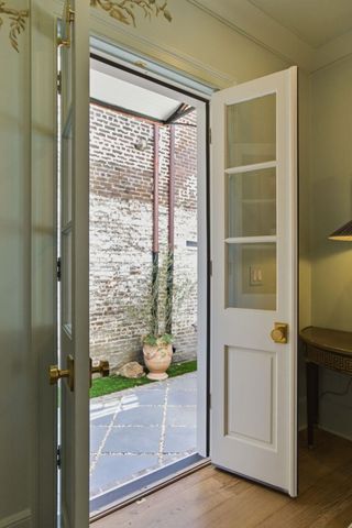 55 Elizabeth Street, Charleston, SC 29403