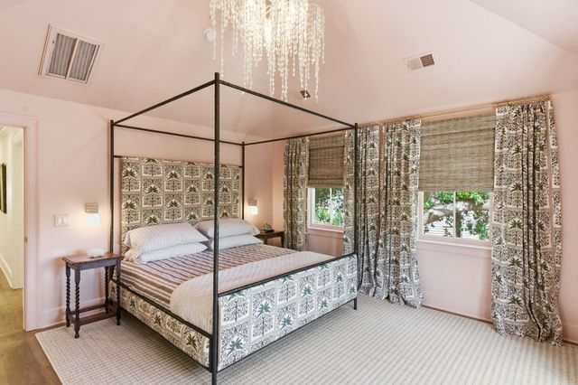 55 Elizabeth Street, Charleston, SC 29403