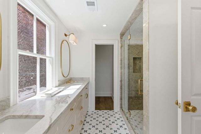 55 Elizabeth Street, Charleston, SC 29403