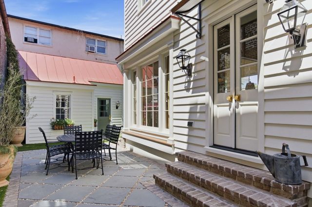 55 Elizabeth Street, Charleston, SC 29403