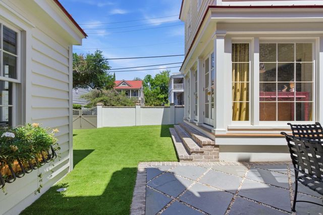 55 Elizabeth Street, Charleston, SC 29403