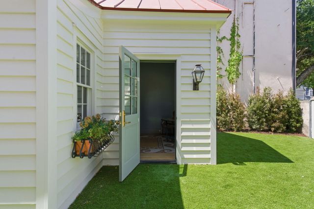 55 Elizabeth Street, Charleston, SC 29403