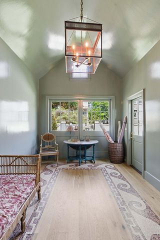 55 Elizabeth Street, Charleston, SC 29403