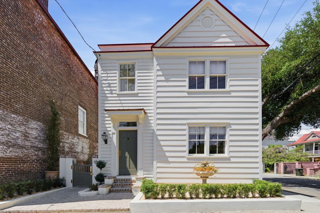 55 Elizabeth Street, Charleston, SC 29403
