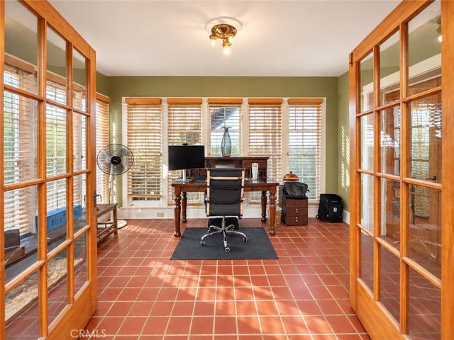 817 E Pasadena, Pomona, CA 91767