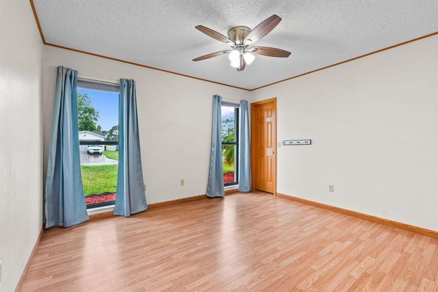 1001 SW Canary Terrace, Port St. Lucie, FL 34953