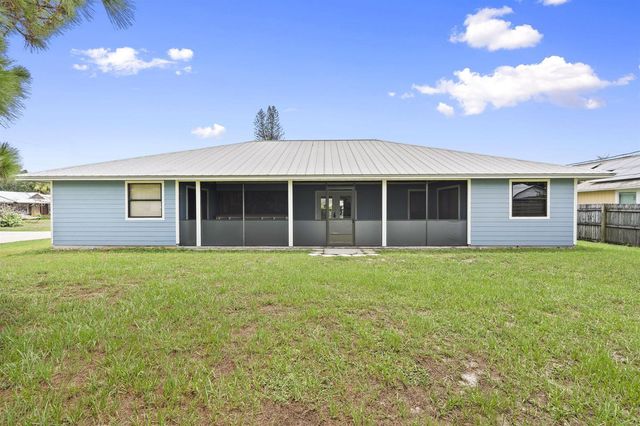 1001 SW Canary Terrace, Port St. Lucie, FL 34953