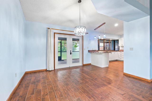 1001 SW Canary Terrace, Port St. Lucie, FL 34953