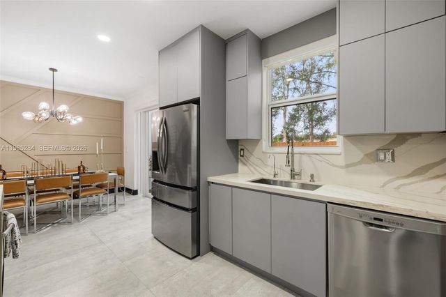 7852 NW 116th Pl, Doral, FL 33178