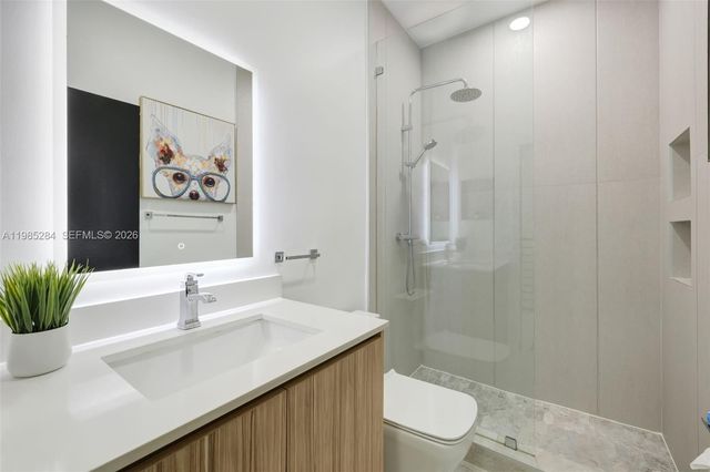 7852 NW 116th Pl, Doral, FL 33178