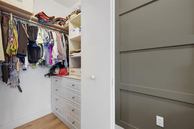 7852 NW 116th Pl, Doral, FL 33178