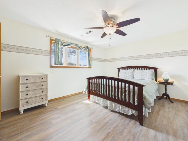 9030 S Posey Ct, Derby, KS 67037