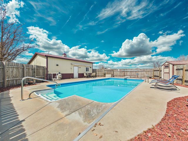 9030 S Posey Ct, Derby, KS 67037