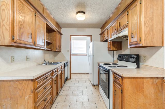 7405 Waco Avenue, Lubbock, TX 79423