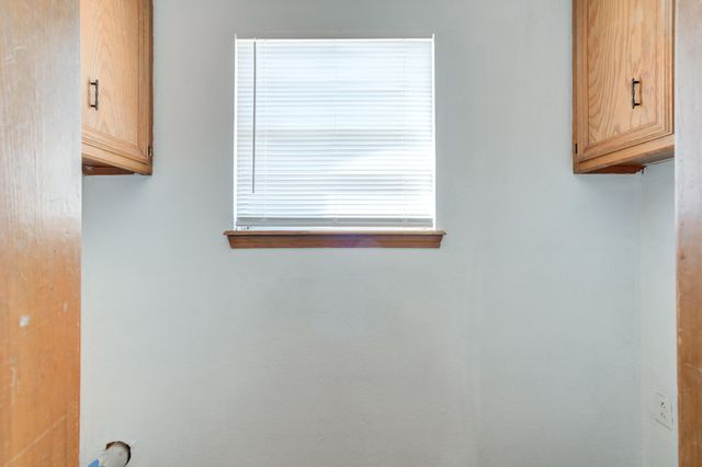 7405 Waco Avenue, Lubbock, TX 79423