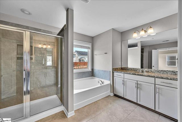 845 Deepwood Court, Boiling Springs, SC 29316