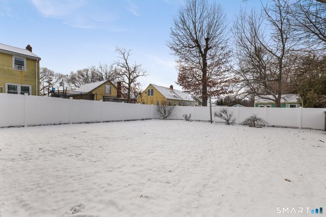 94 Broad Street, Manchester, CT 06042