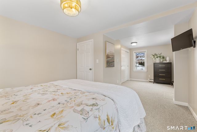 94 Broad Street, Manchester, CT 06042