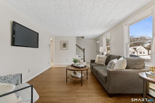 94 Broad Street, Manchester, CT 06042