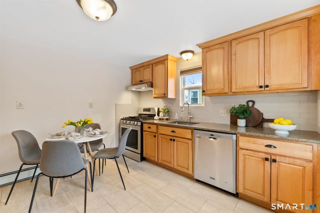 94 Broad Street, Manchester, CT 06042