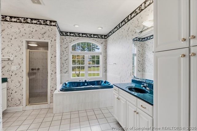 1420 Four Wood Drive, Fayetteville, NC 28312