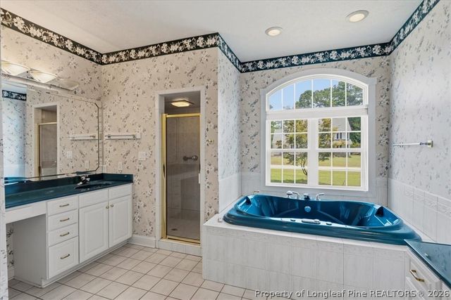 1420 Four Wood Drive, Fayetteville, NC 28312