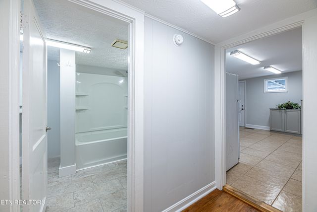 1602 Berry Rd, Knoxville, TN 37920