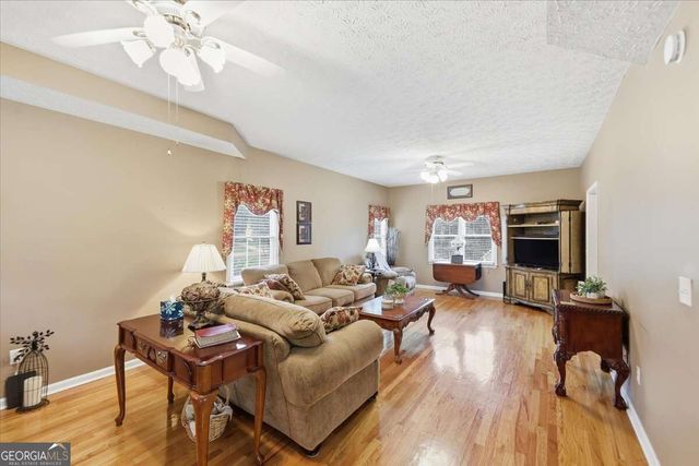 172 Glenn Eagles Way, Hiram, GA 30141